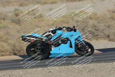 media/Nov-02-2025-CVMA (Sun) [[337aff29ab]]/Race 17-Amateur Supersport Middleweight/